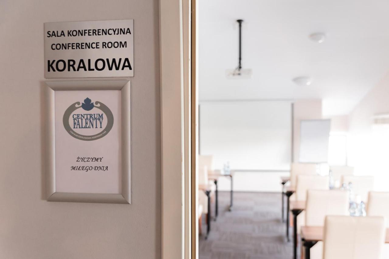 Falenty Biznes I Wypoczynek Рашин Экстерьер фото